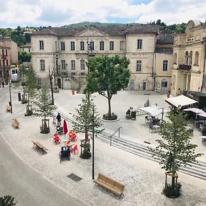 https://appartement-en-plein-centre-ville.fr-provencehotel.com
