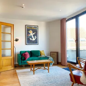 Family Floor - La Couronne - Authentiek Met Veel Lichtinval Appartement