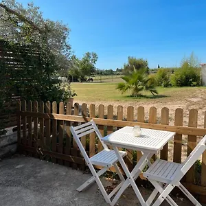 https://la-parenthese-gite-en-camargue.fr-provencehotel.com